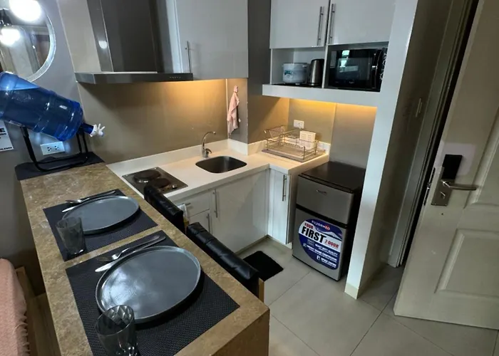 One Br Free Pool In Commonwealth Qc Apartamento Manila