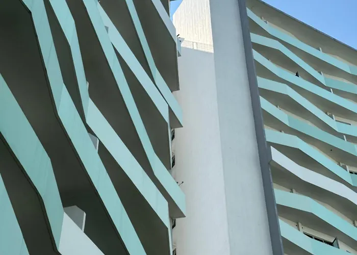 One Br Free Pool In Commonwealth Qc Apartamento *