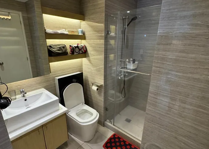 Apartamento One Br Free Pool In Commonwealth Qc